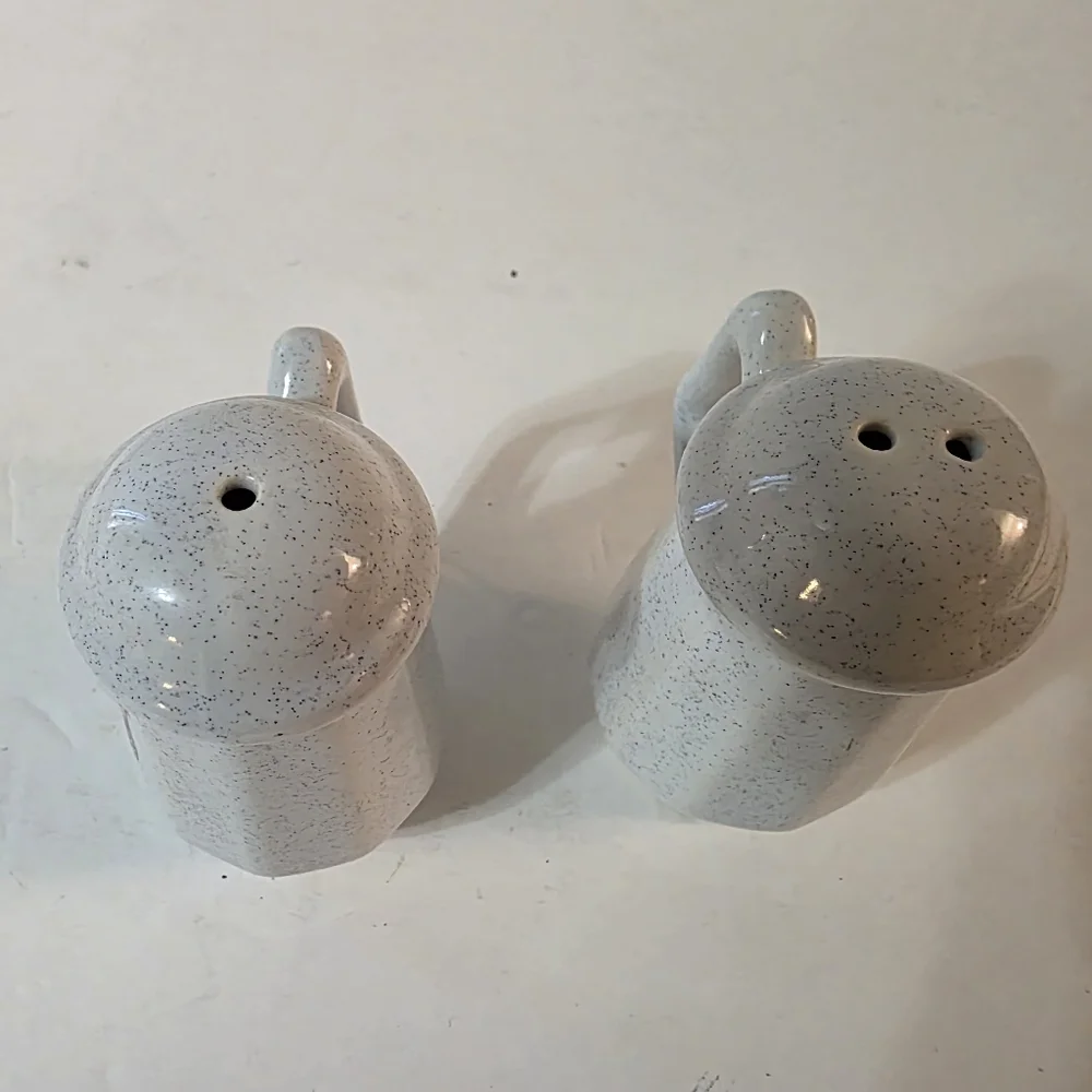 Vtg Wyoming Western Salt Pepper Shakers Cowboy Hats Boots  #252